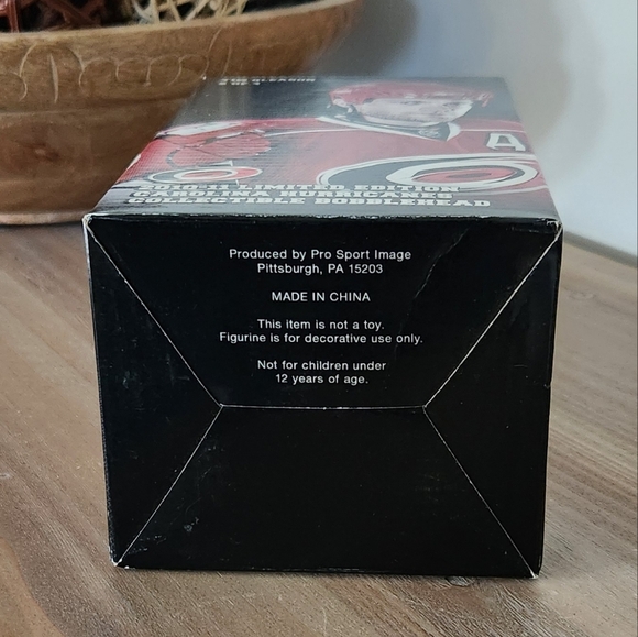 🏒 Carolina Hurricanes Tim Gleason Bobblehead – Limited Edition 2010, Boxed - Picture 7 of 16